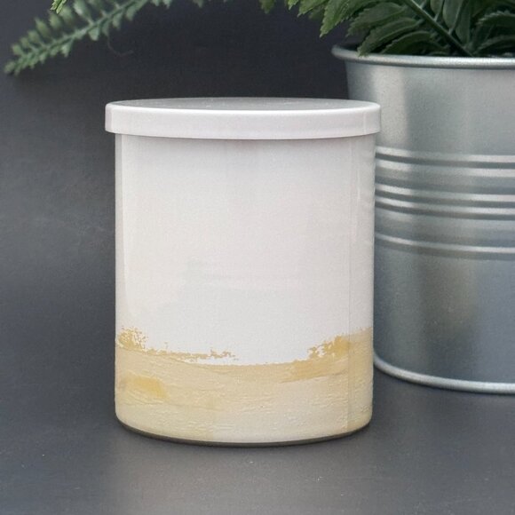 BBW Laundry Room Lemon White Barn Bath & Body Works Single Wick Candle - Picture 2 of 10